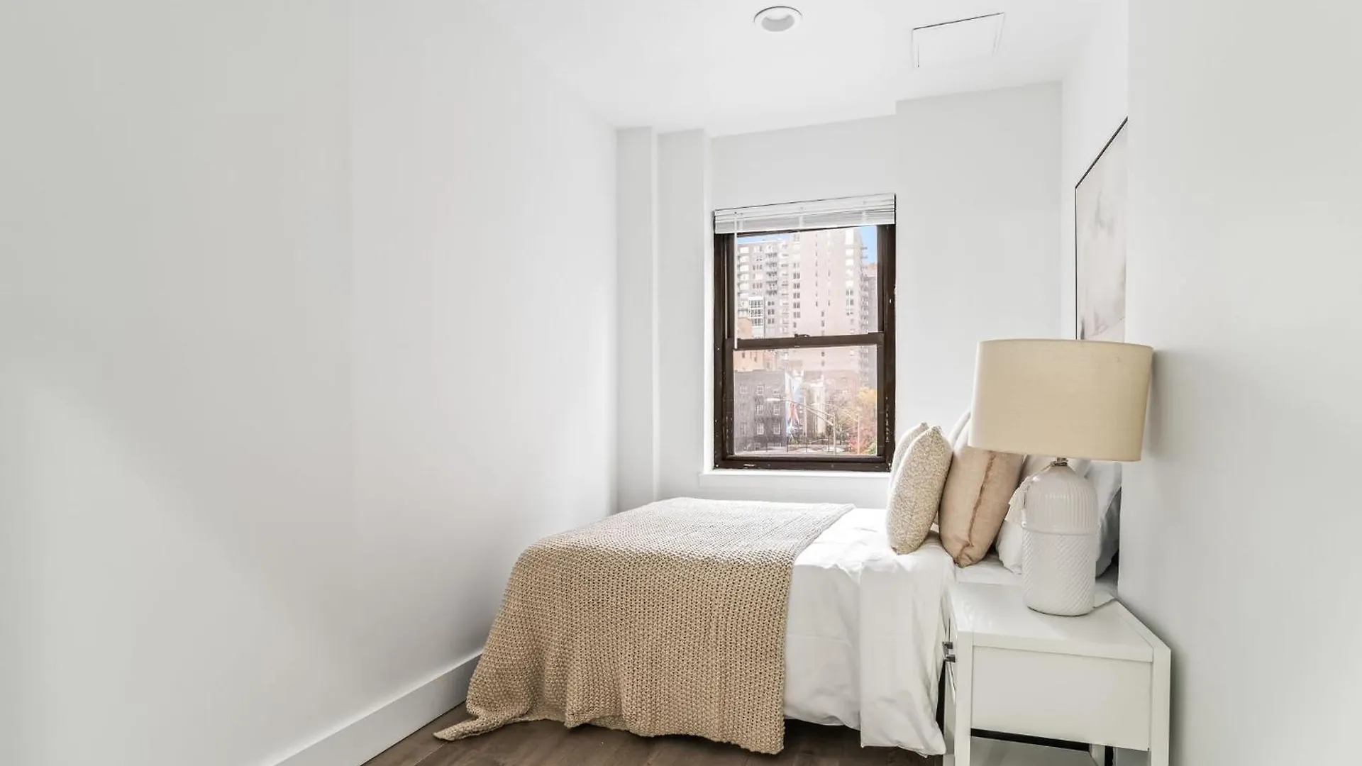 Modern Chic 2Br 1Ba In Vibrant Murray Hill New York Apartment