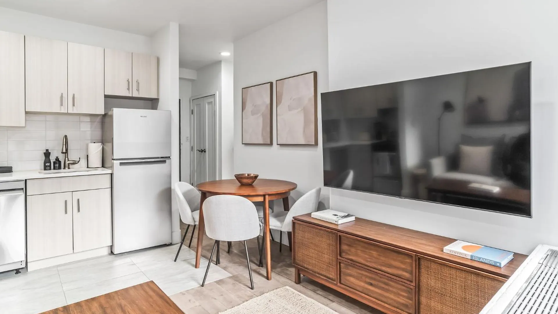 Modern Chic 2Br 1Ba In Vibrant Murray Hill New York USA